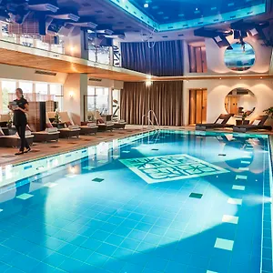 5* מלון Vier Jahreszeiten Kempinski