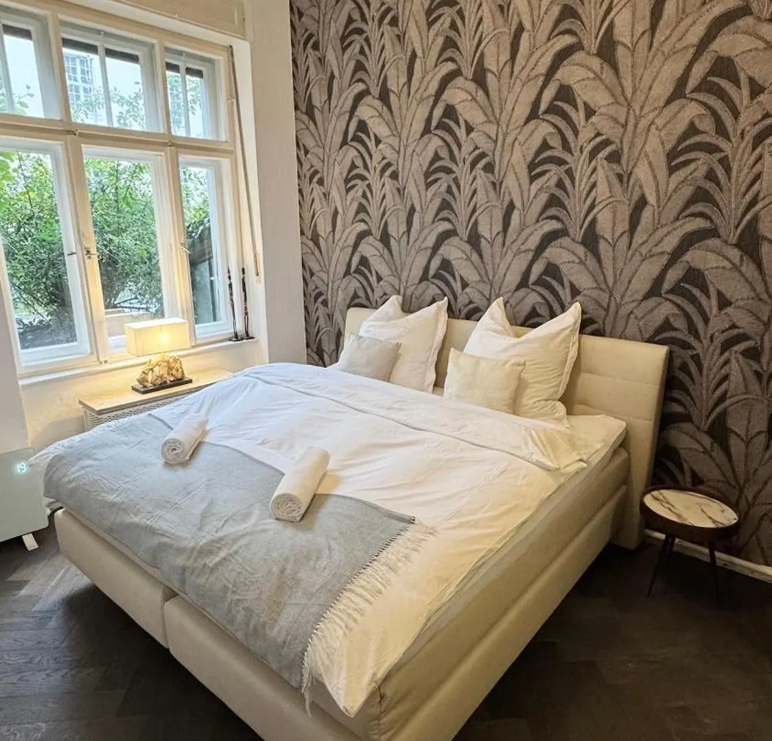 Exklusive Wohnung Im Herzen Muenchens contacts